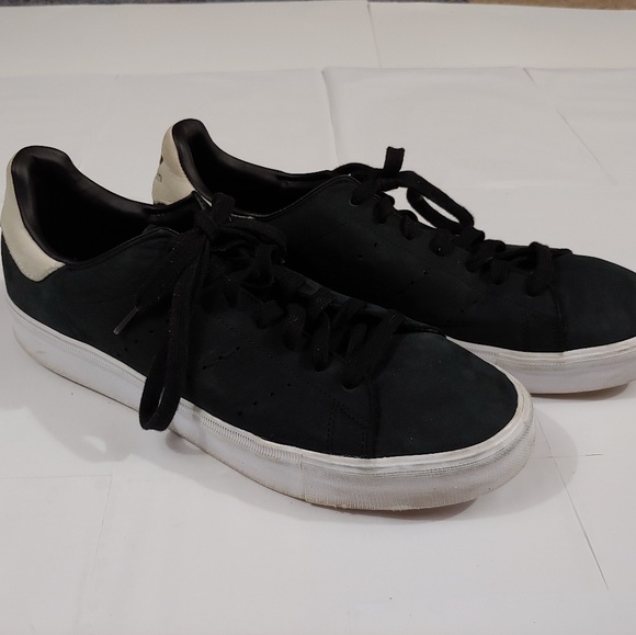 stan smith black suede